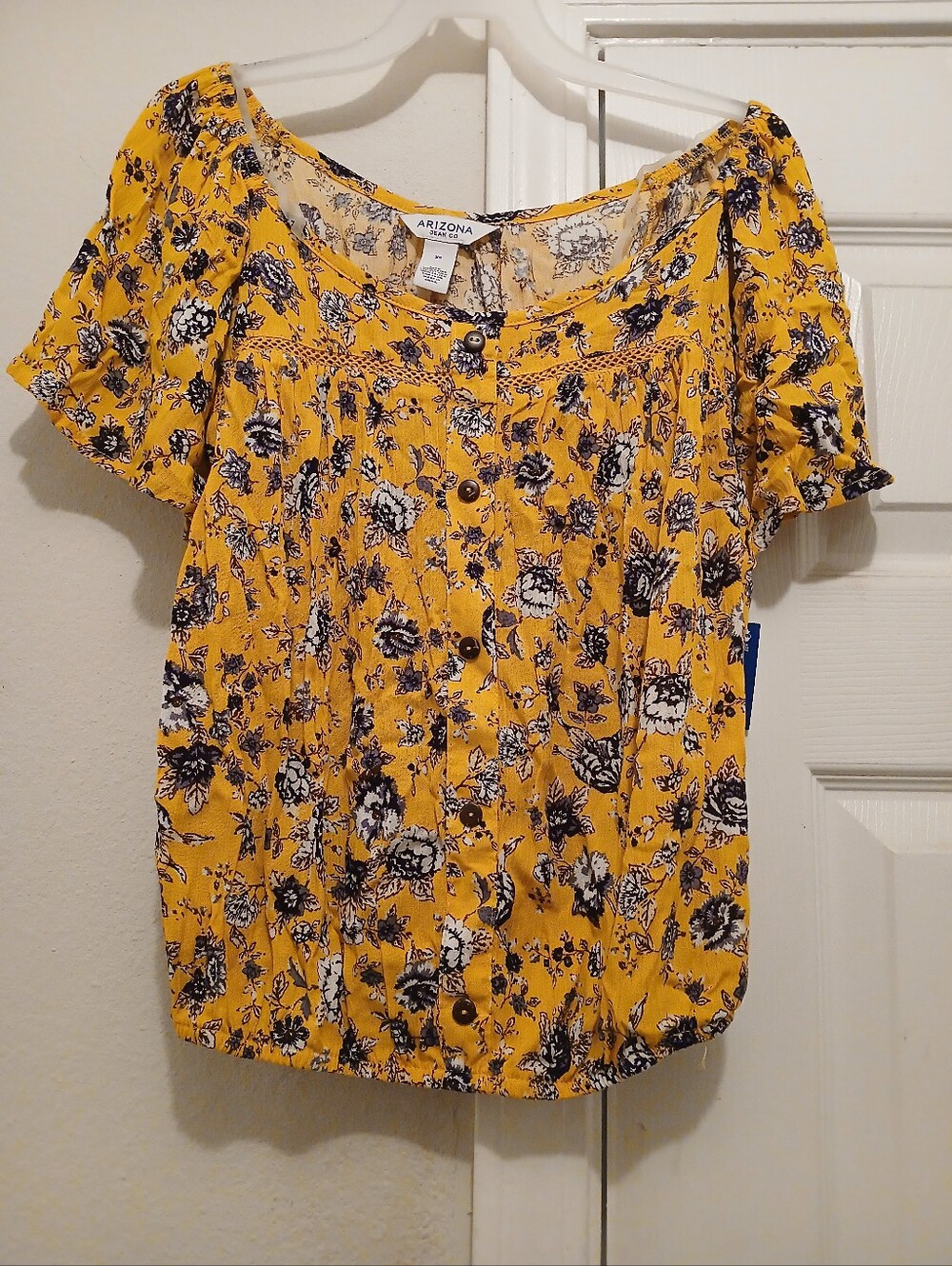 Arizona Jean Company Mustard Floral Button-Front Blouse